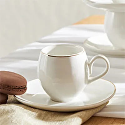 Kahve Fincanları ve Çay Setleri
