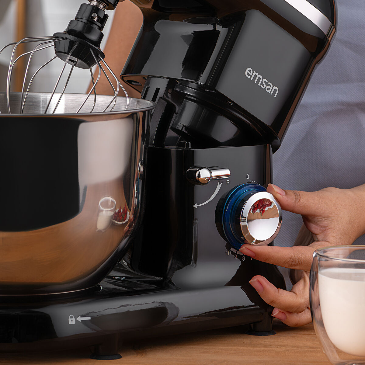 Emsan Bella Gusto Comfort Kıyma Çekme Aparatlı Hamur Yoğurma Makinesi Siyah 1300W 5,5L - 4