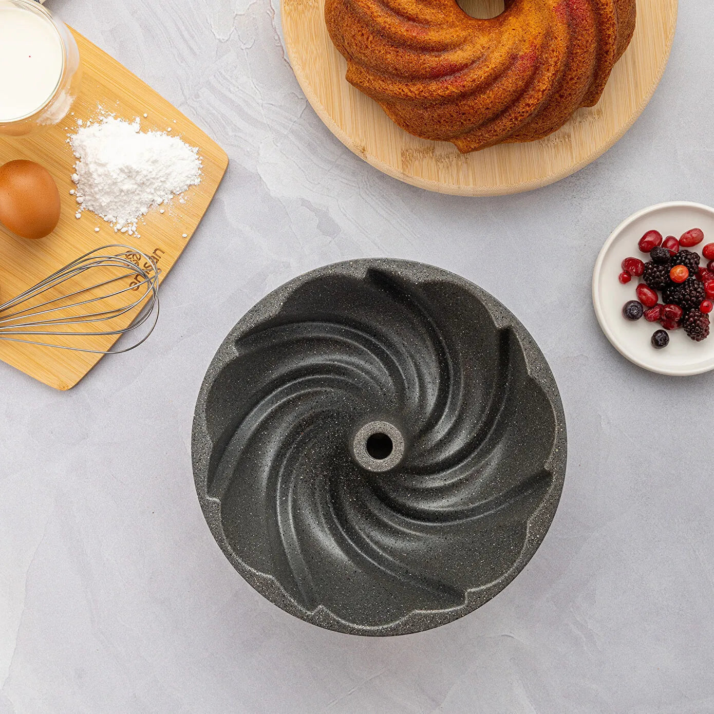 Emsan Golden Cake Döküm Kek Kalıbı 25 cm